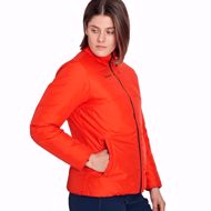 chaqueta-whitehorn-in-mujer-roja_01