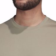 camiseta-tecnica-primeblue-logo-hombre-marron_03